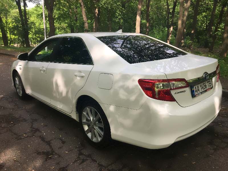 Toyota Camry 50_hybrid 2