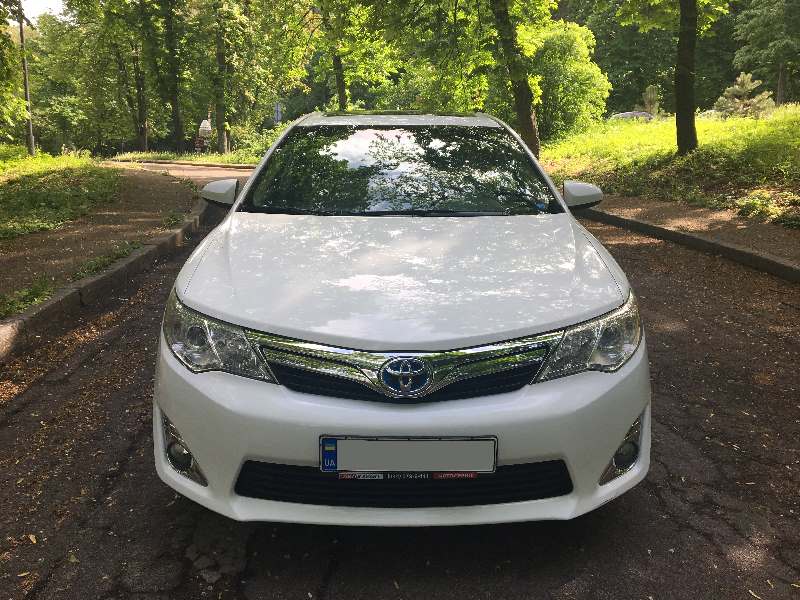 Toyota Camry 50_hybrid 2